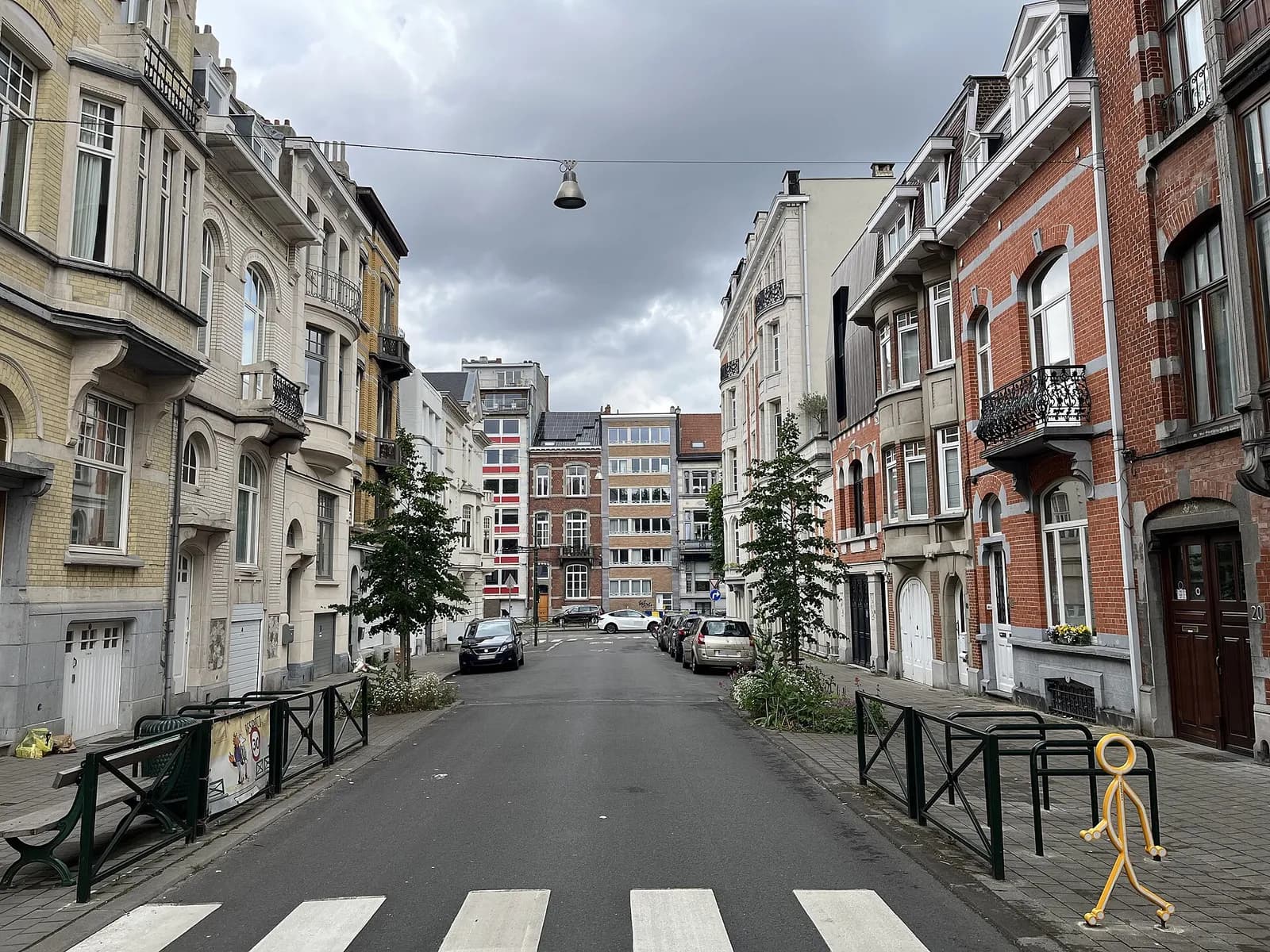 Rue résidentielle à Forest